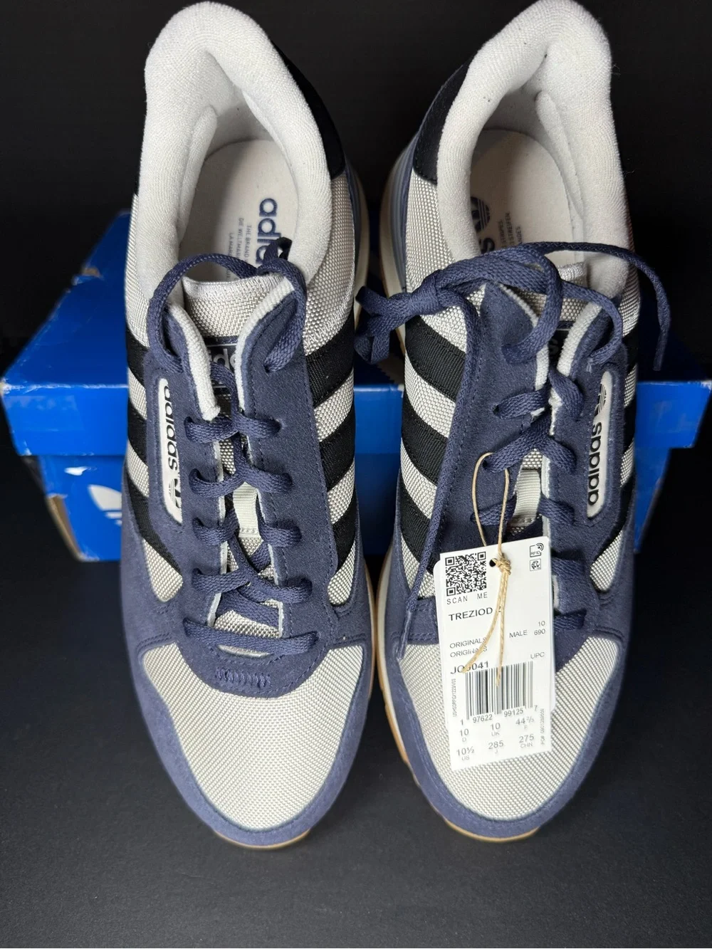 adidas Men’s Treziod 2 Navy and Gray Retro Runner Sneakers size 12M